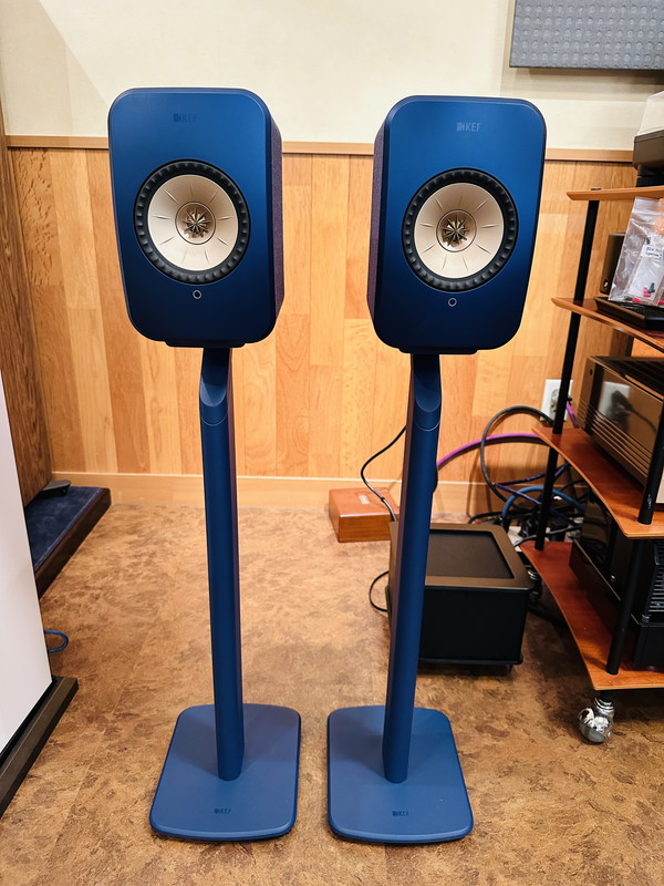 KEF LSX II