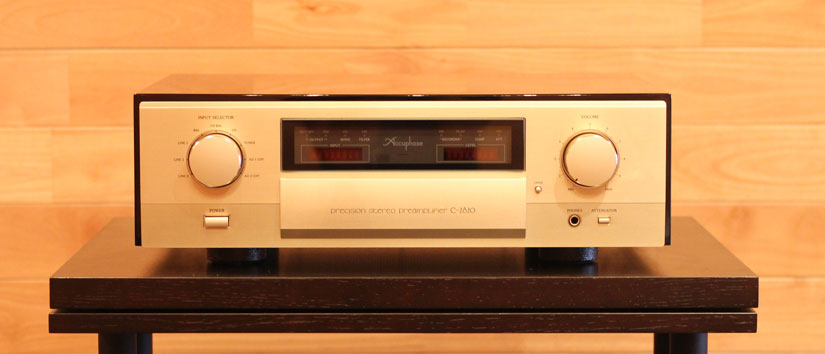accuphase c-2820