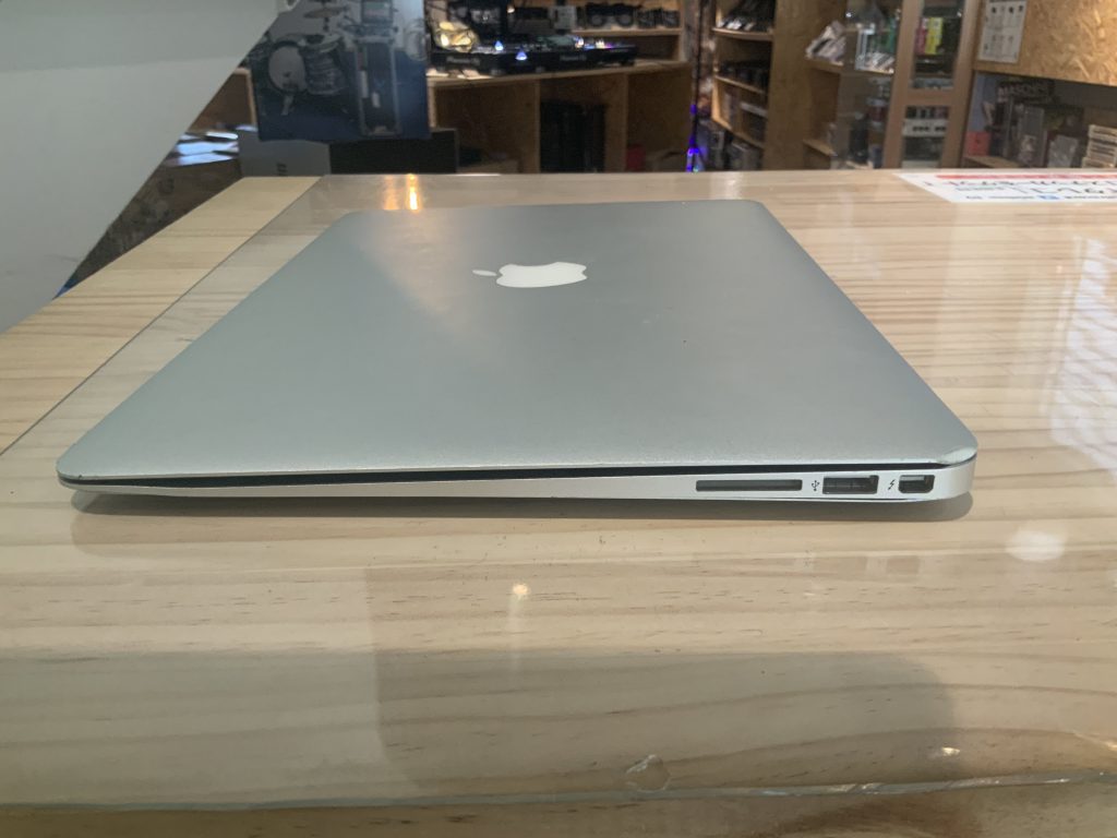 MacBook Airジャンク品