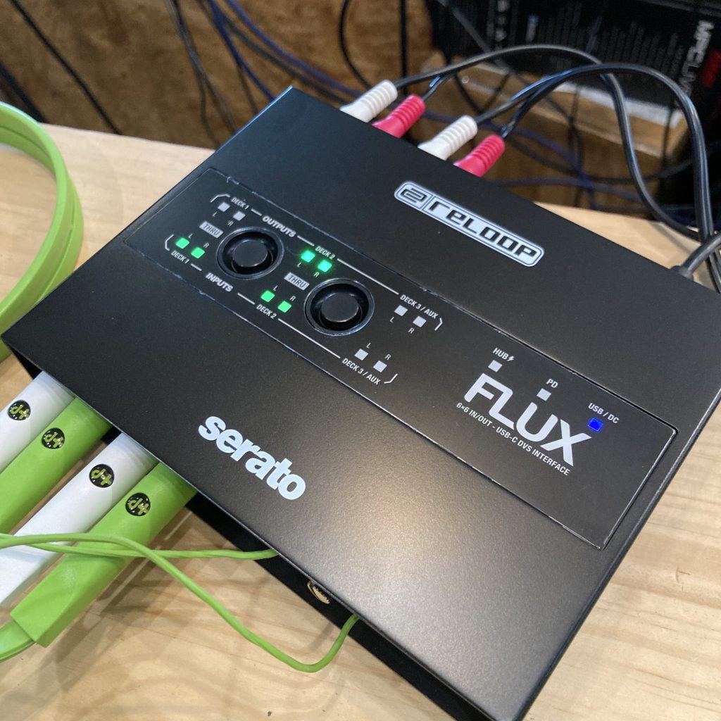 RELOOPから救世主！Serato DJ Pro専用インターフェース「FLUX」徹底