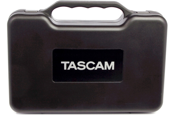 TASCAMのバウンダリーコンデンサーマイク、TM-90BMのご紹介です。