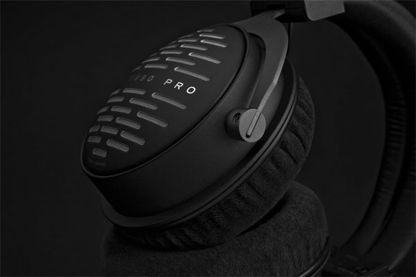 beyerdynamic DT 1990 PRO 250 