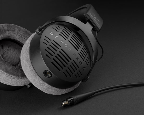 beyerdynamic DT 900 PRO X