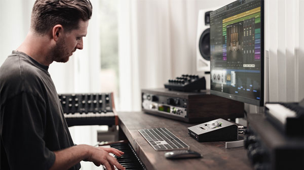 Universal Audio Apollo Twin X DUO Gen 2 Essentials+ Edition