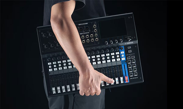 YAMAHA MGX16