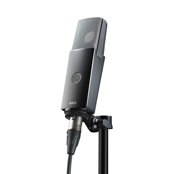 AKG C104