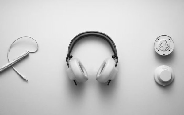 TMA-2 Move Wireless