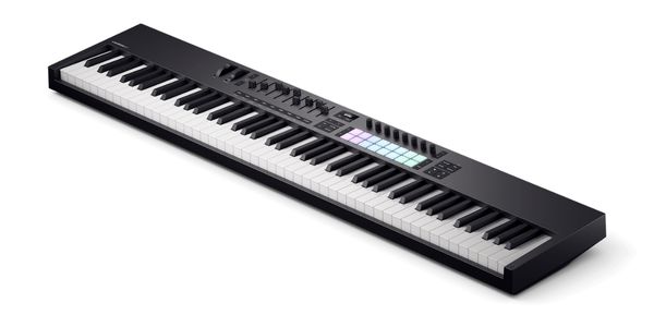 novation Launchkey 88 MK4