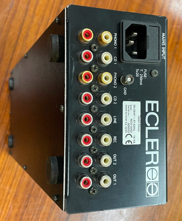 ECLERのDJミキサー、SMAC PRO20のジャンク品です。