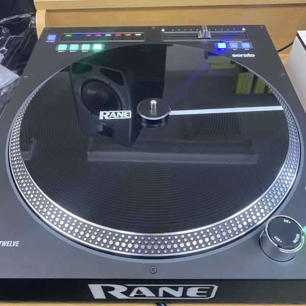 中古美品のRANE twelveのご紹介です。